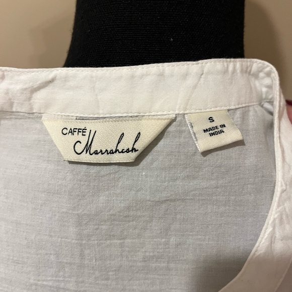 Cafe Marrakesh A-line Cotton Sleeveless Top with Eyelet Detail, size S - Picture 2 of 4